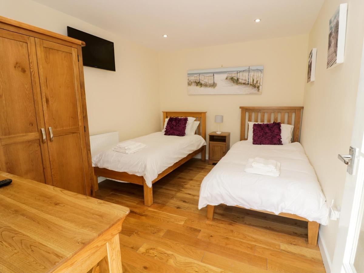 Ffynnonlwyd Cottage Llangynin Dış mekan fotoğraf